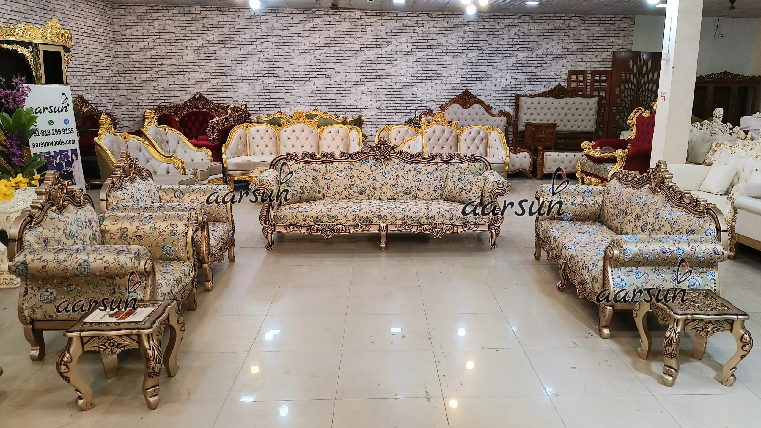 Wooden Royal Sofa set in Champagne Gold Paint - Image 3