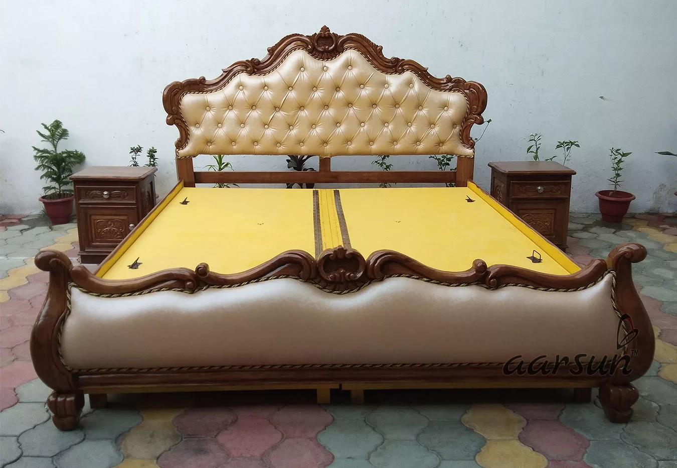 UH-YT-91 Aarsun Handcrafted Wooden Box Bed