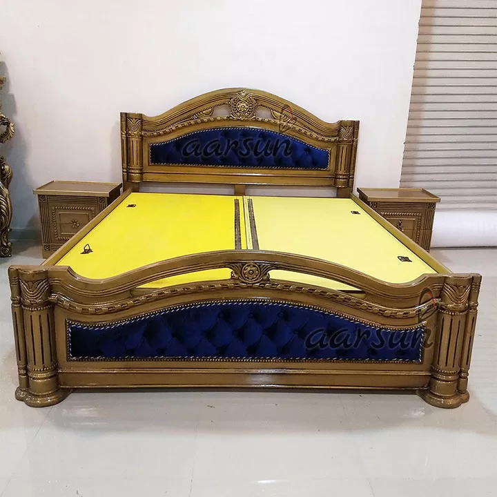 UH-YT-126 Royal Designer Wooden Bed