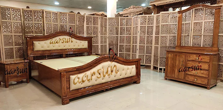 Antique Polish Simple Wooden Bed – UH-BED-0031-B