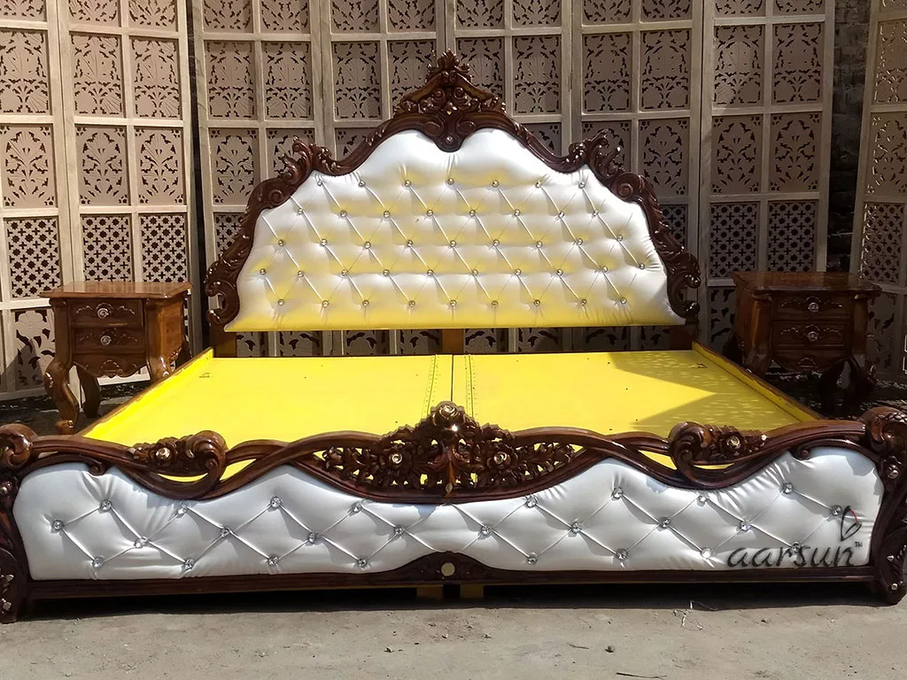 Wooden Royal Bed with Side Tables UH-BED-0013-A