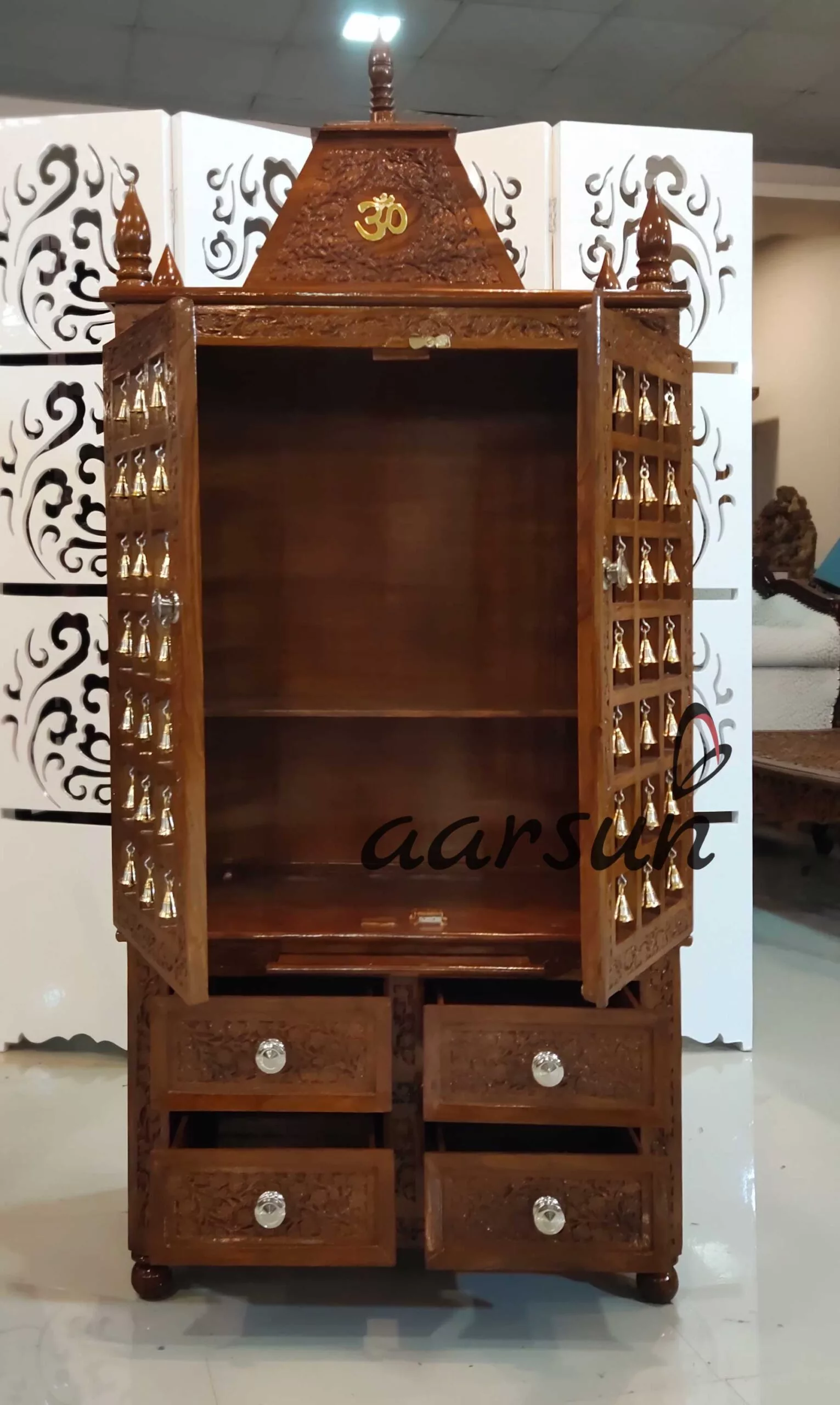 Aarsun-wooden-temple