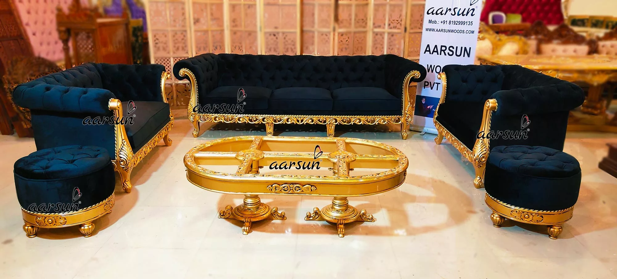 Luxury Chesterfield Sofa in Black & Gold UH-YT-348