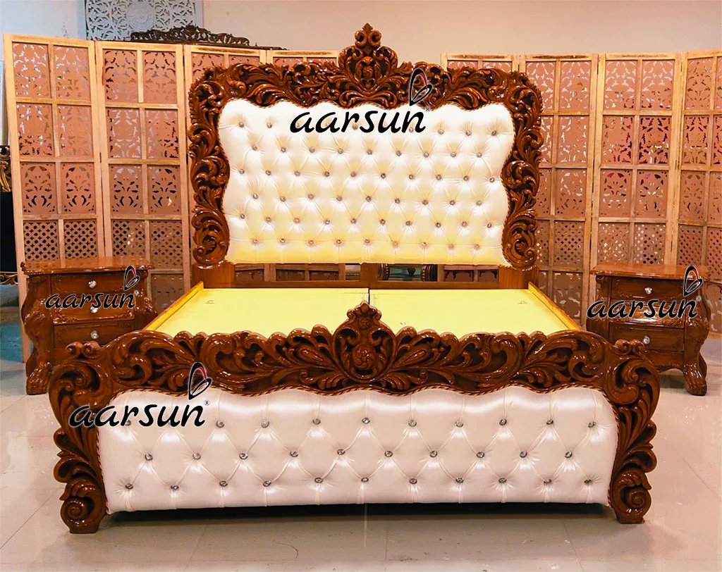 Designer Bedroom Set Handcrafted in Teak Wood YT-370