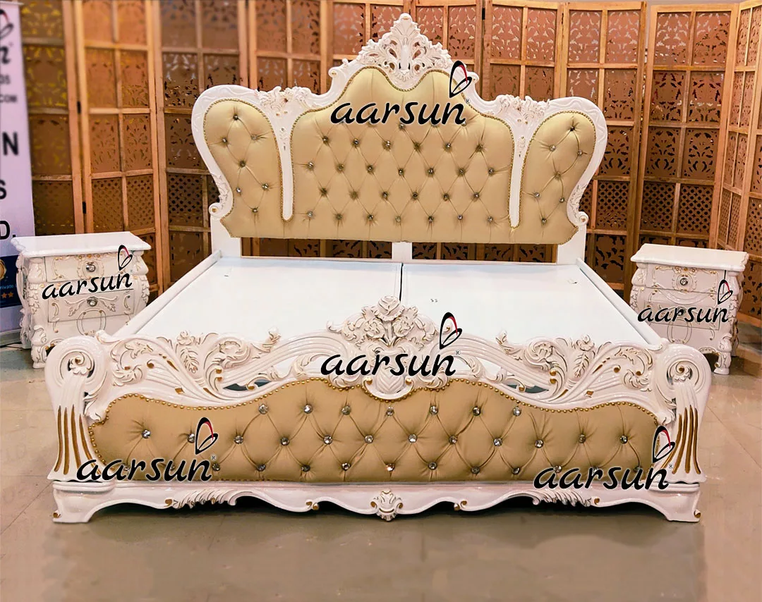 Royal Bedroom Set in Classic White & Gold Highlights UH-YT-409