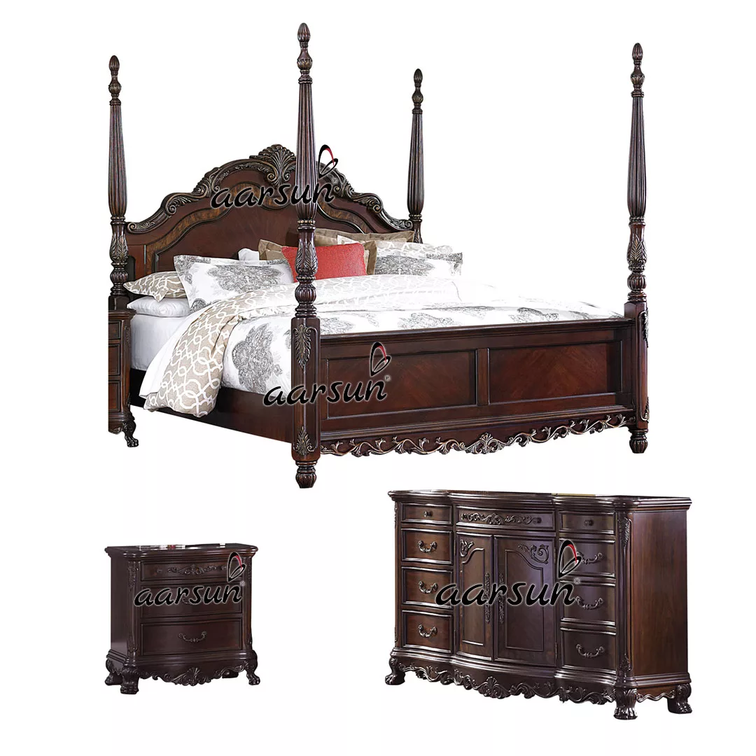 Traditional Poster Bed Canopy bed with chest of drawers