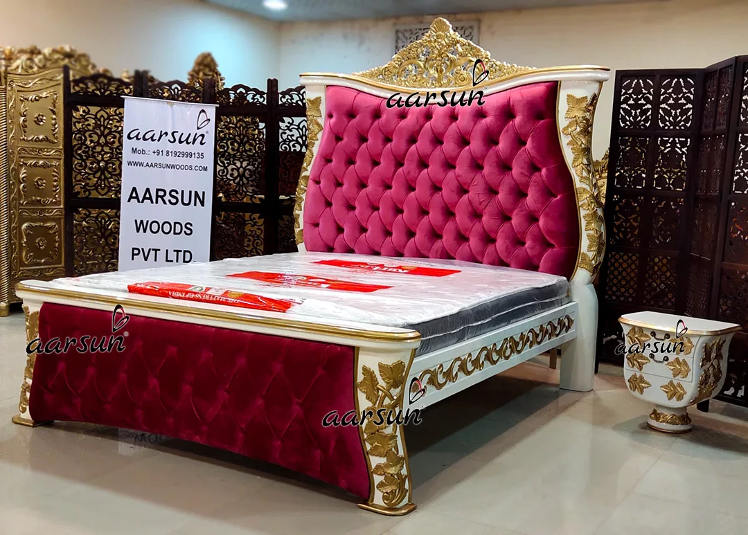 Ultra Luxurious King Size Bed in White & Gold UH-YT-463