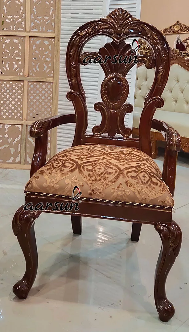 Double Carved Dining Chairs with Oval Table UH-YT-484-C