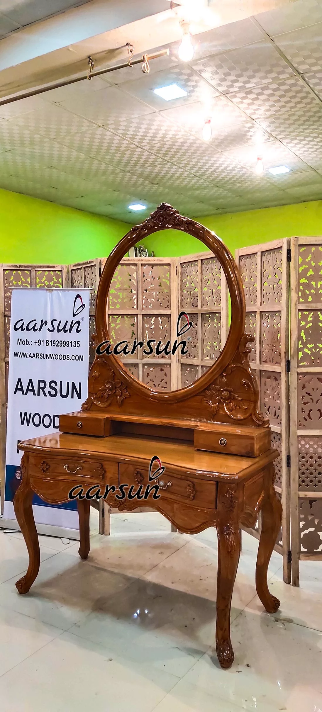 Classical Victorian Dresser Teak Wood High Gloss Finish UH-YT-493-A