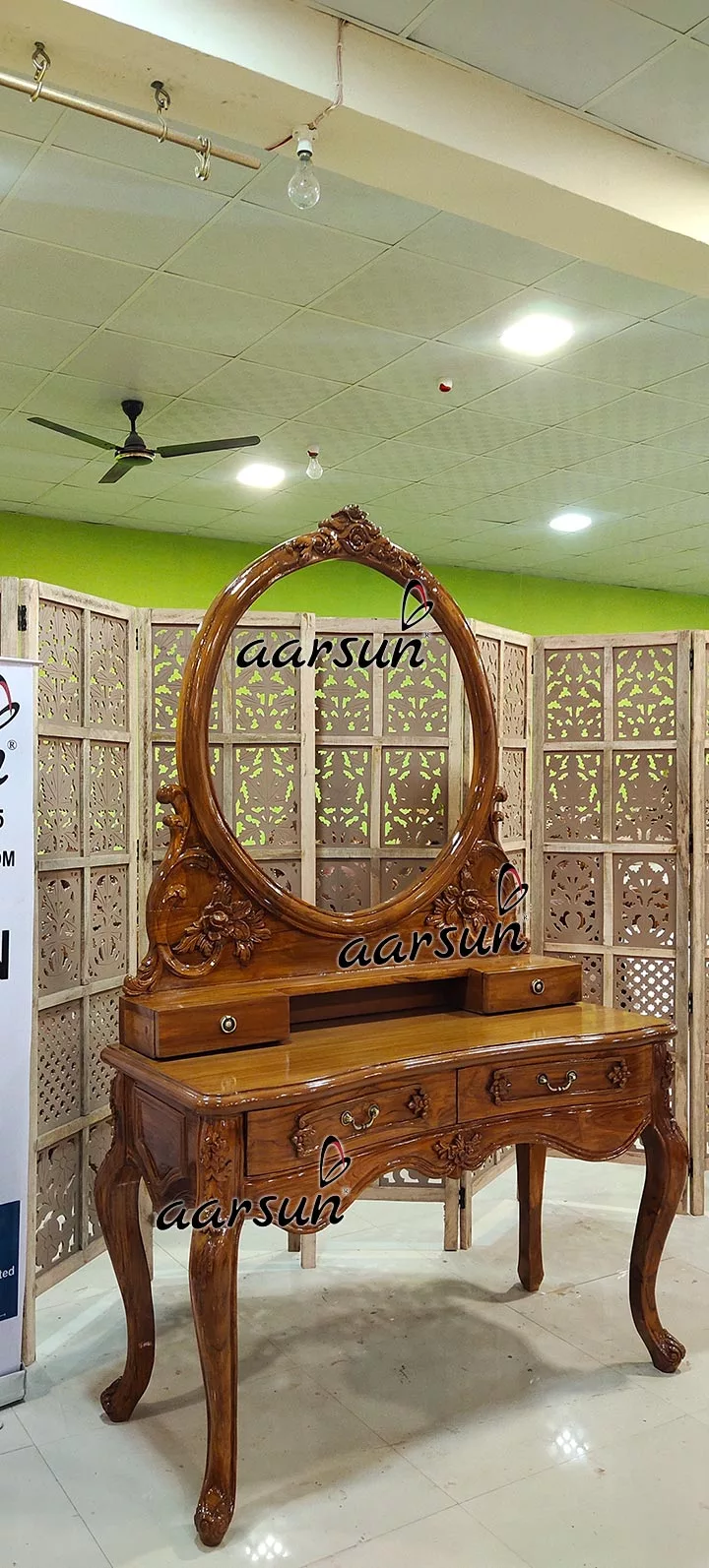 Classical Victorian Dresser Teak Wood High Gloss Finish UH-YT-493-B