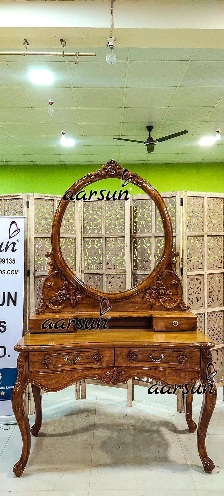 Classical Victorian Dresser Teak Wood High Gloss Finish UH-YT-493-C