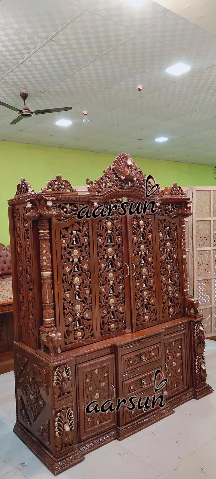 Designer Temple with 2-Fold Doors YT-492-B