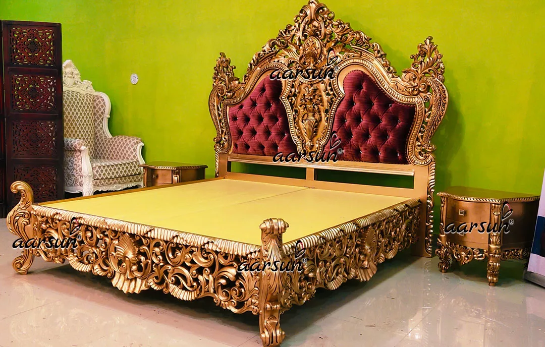 Aarsun Extraordinary Bedroom Set in Royal Gold