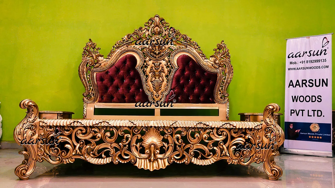 Aarsun Extraordinary Bedroom Set in Royal Gold