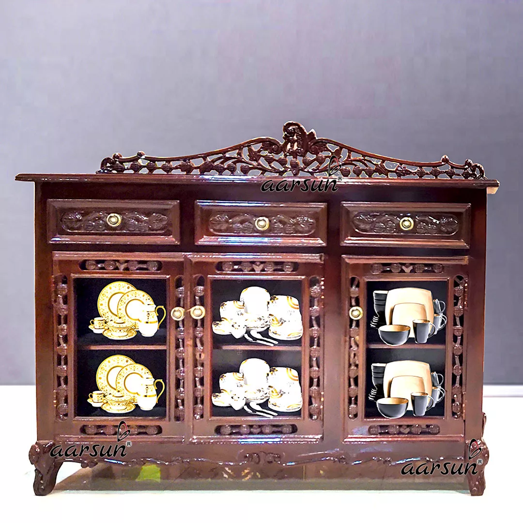 Classic Cabinet in Solid Wood