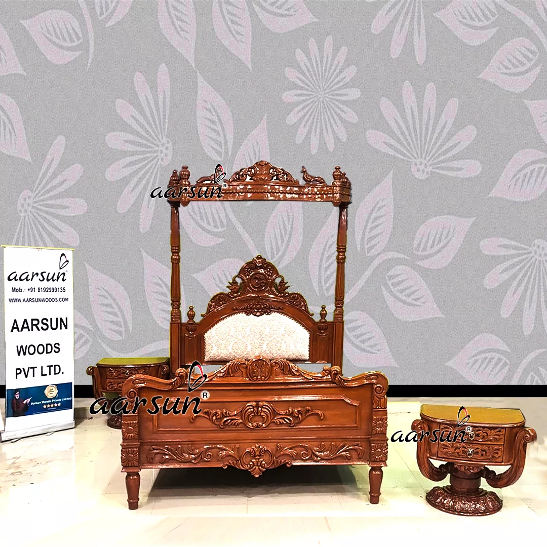 Majestic Canopy Bedroom Set Queen Size
