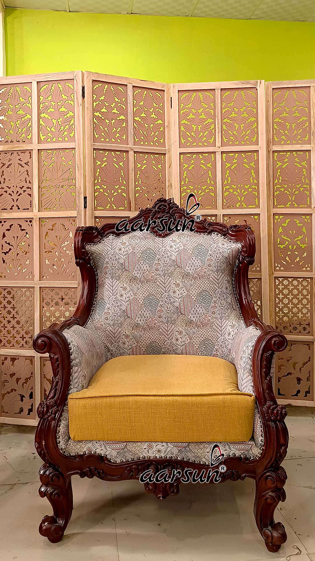 Royal Chair Design in Teak-B