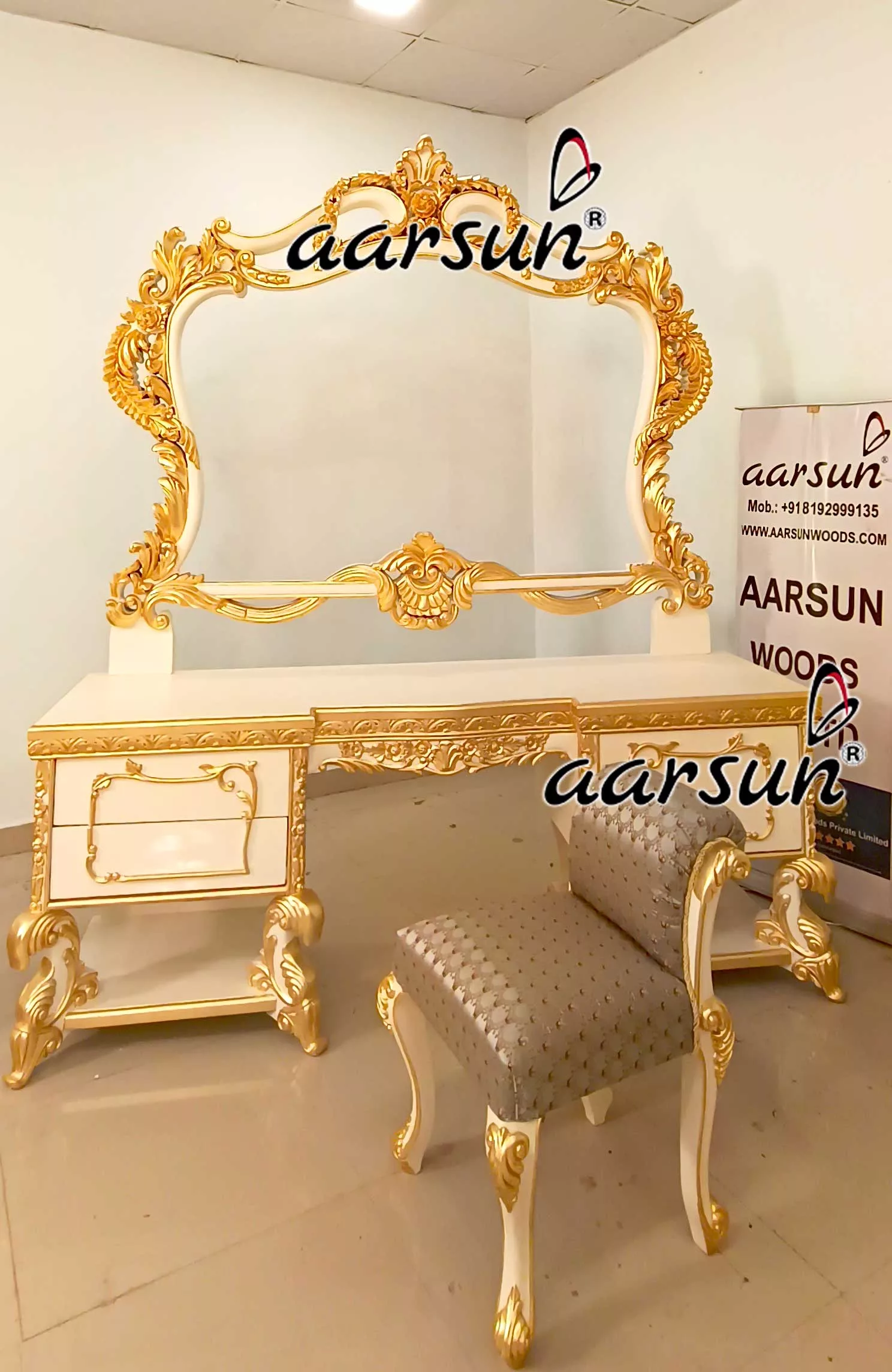 Ultra Luxury Bedroom Furniture YT-668-B