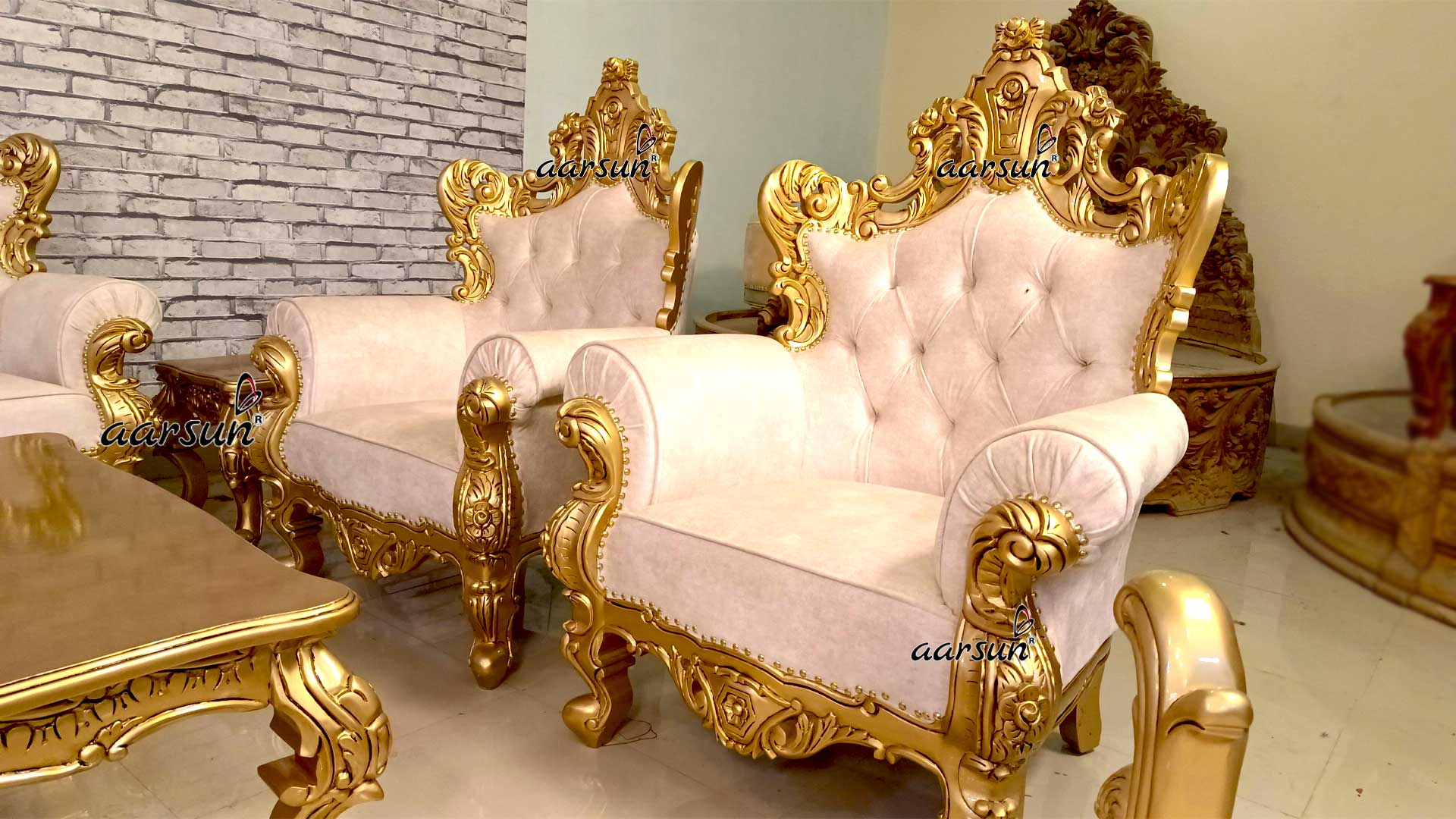 Aarsun High End Luxury Sofa Set