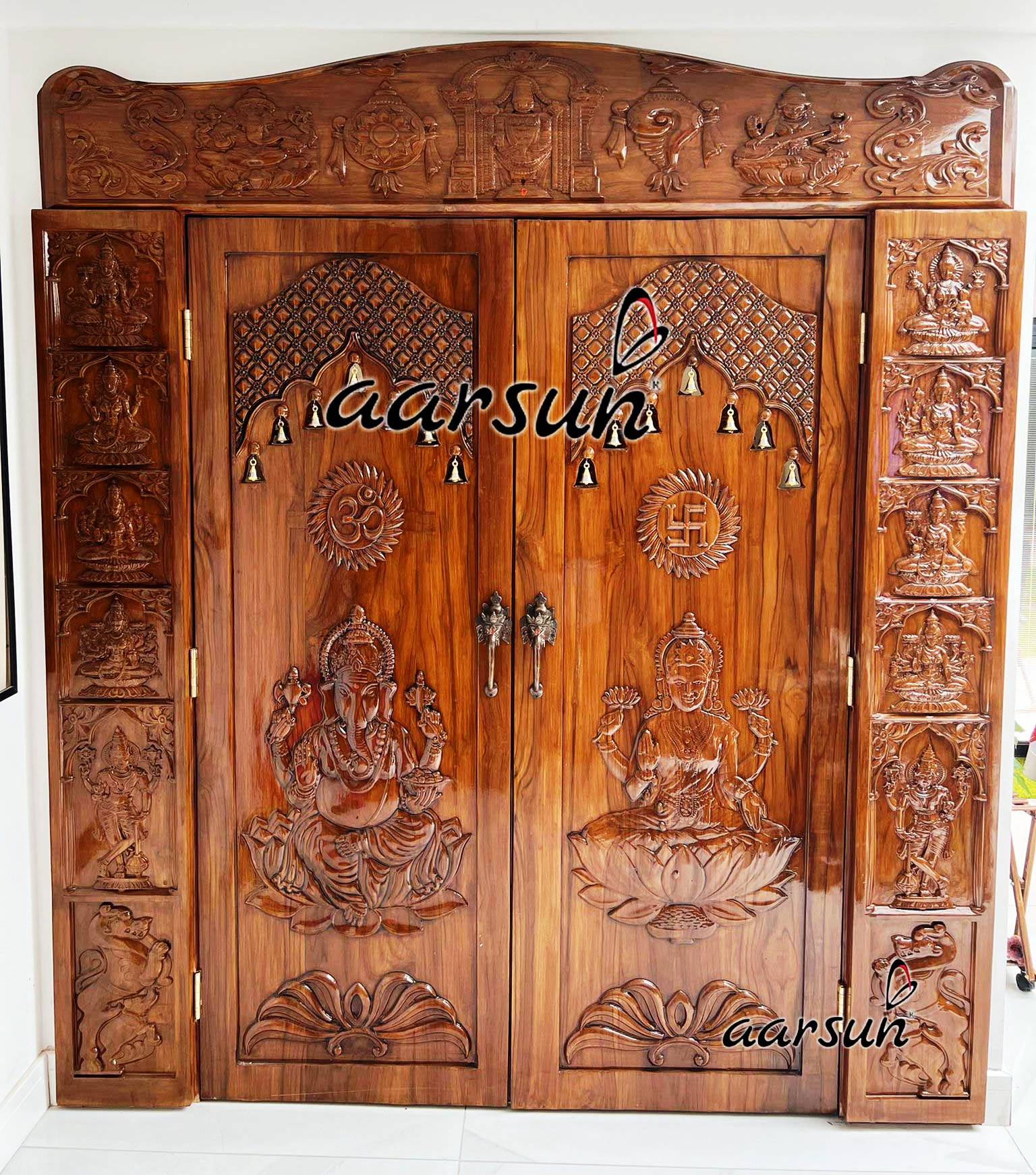 Main door top design for royal homes