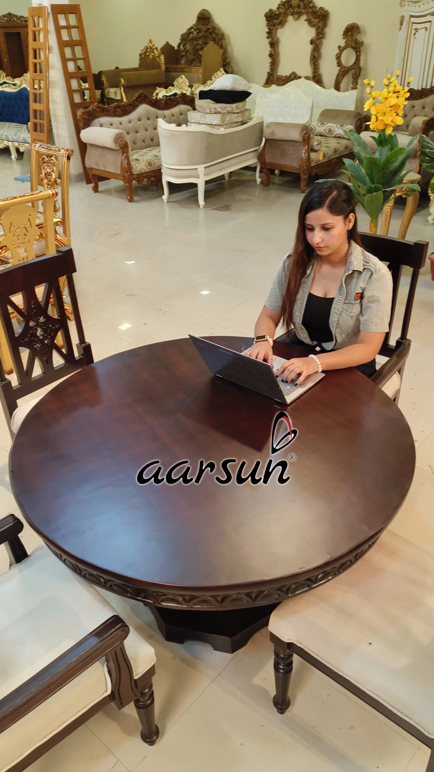 Round Dining Set - Image 3