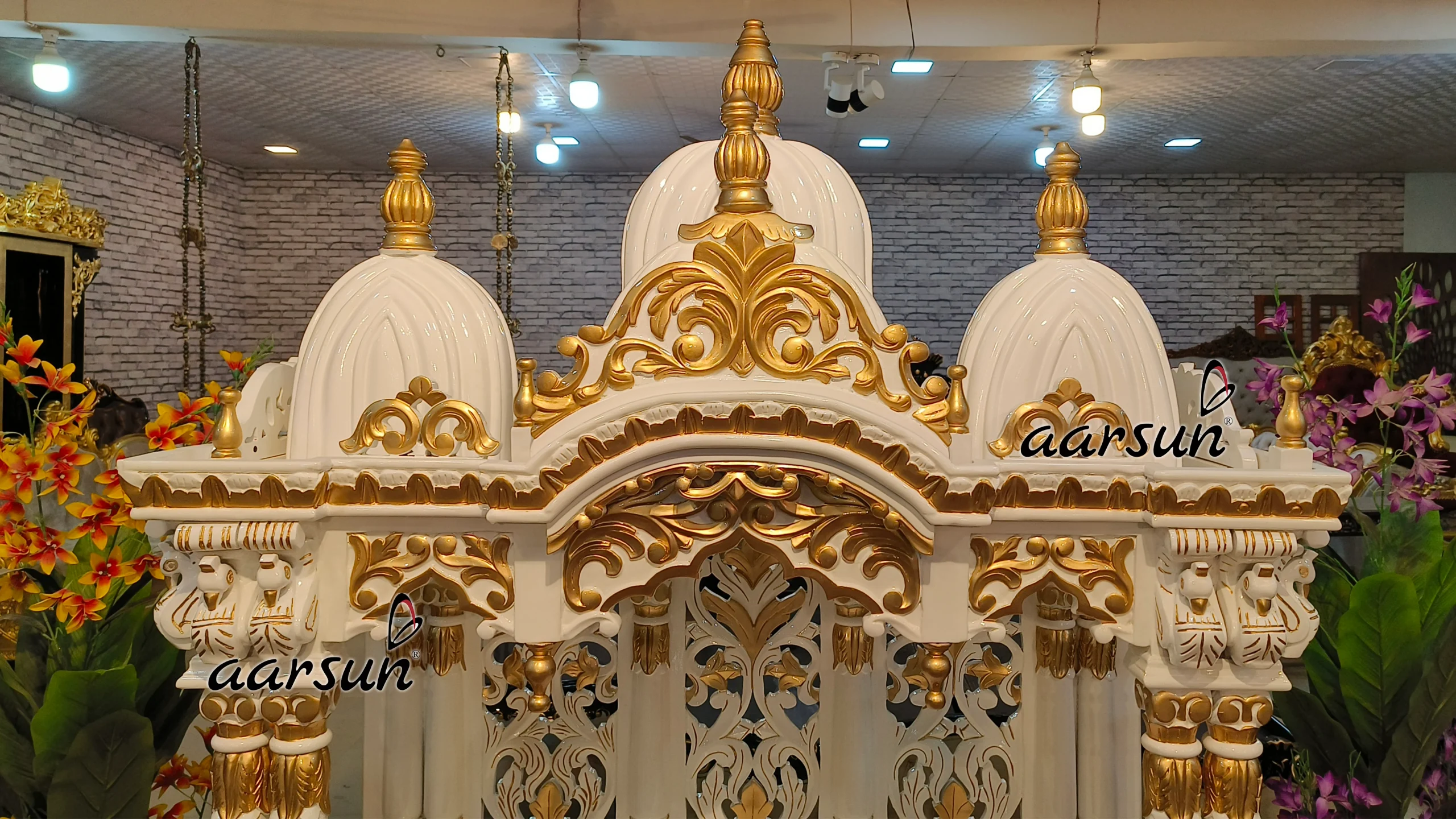 Luxurious White Temple in Teak - Image 6