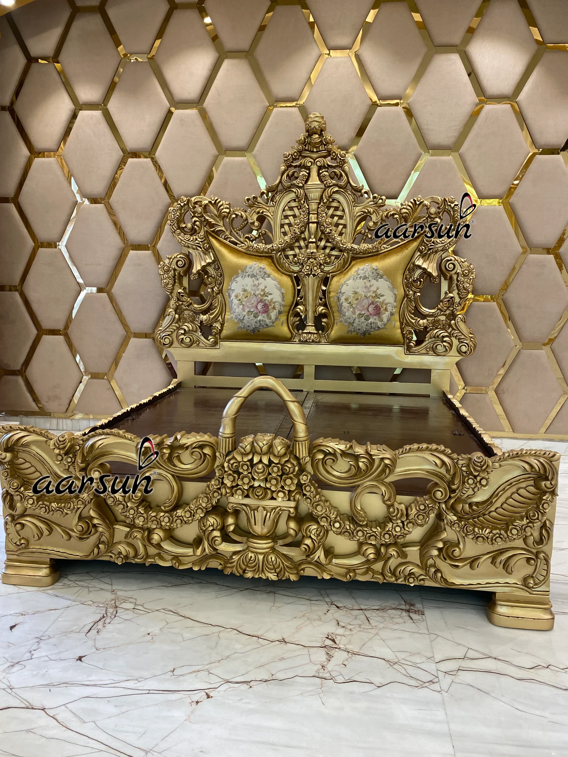 Designer wooden bed , wooden bed , king size bed, queen size bed, royal wooden bed , luxurious wooden bed , teak wood bed, bedroom furniture, latest bed for home