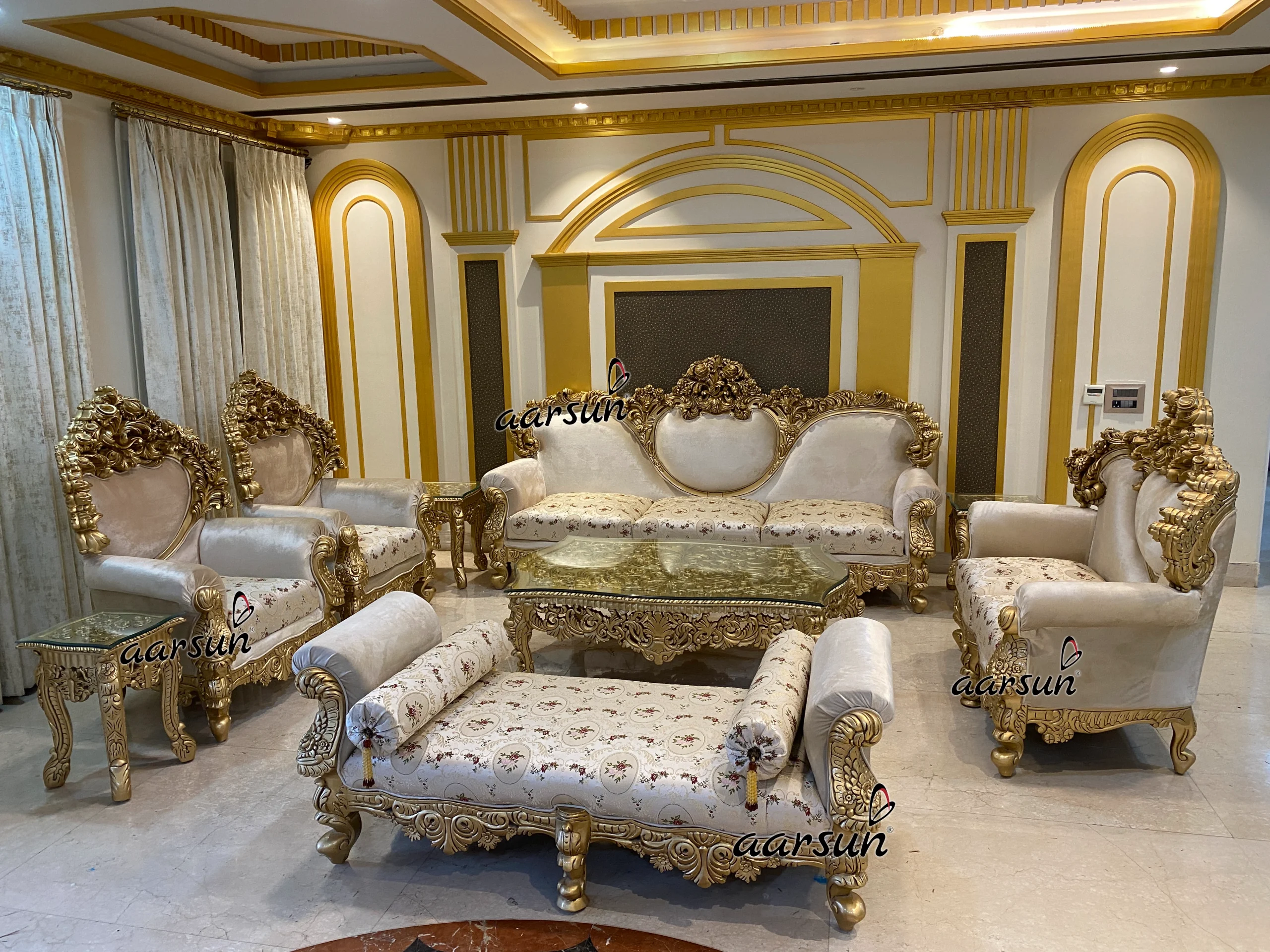 Latest Antique Style Maharaja Sofa Set - Image 4