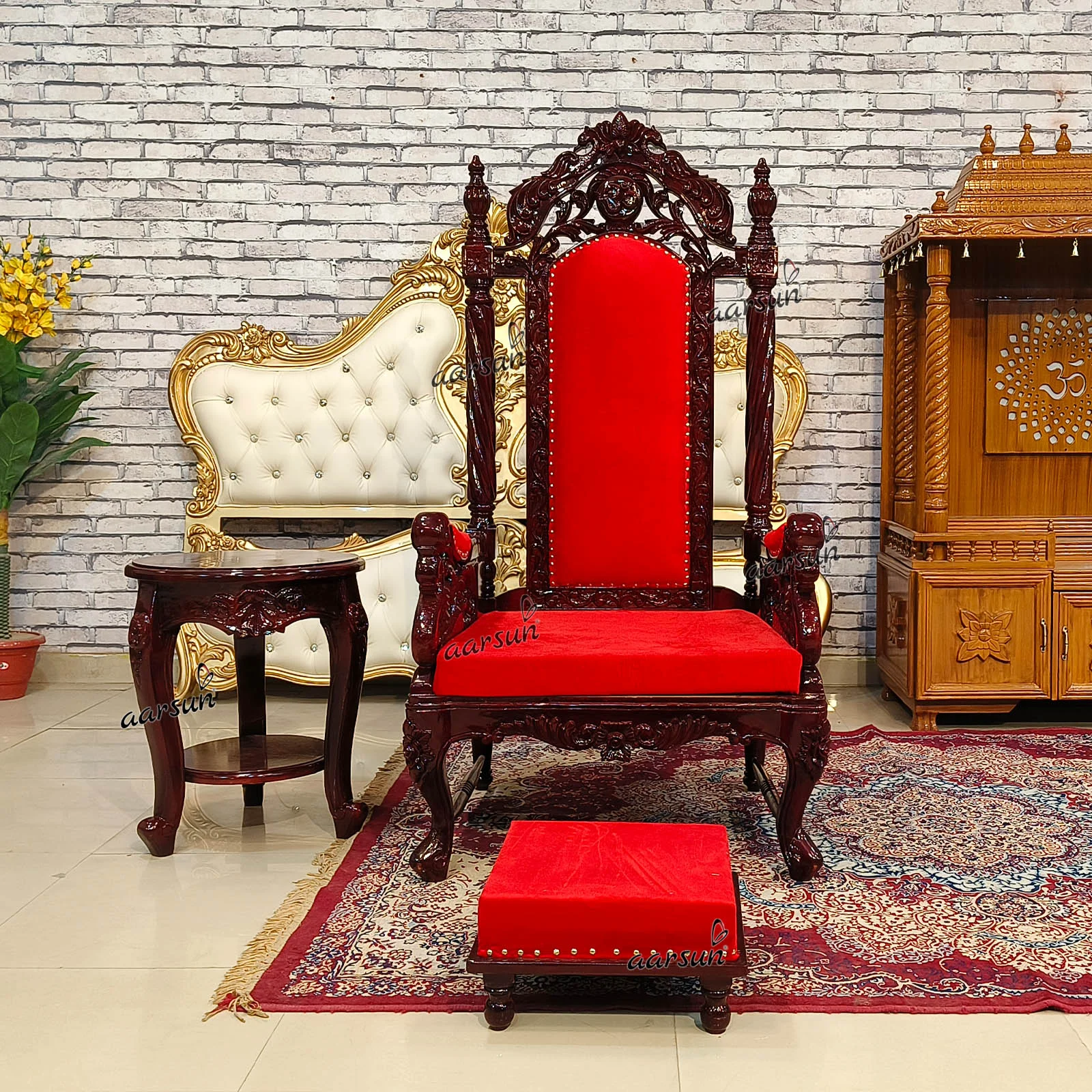 Mahamandaleshwar Guru ji Gaddi Chair Design - Image 3