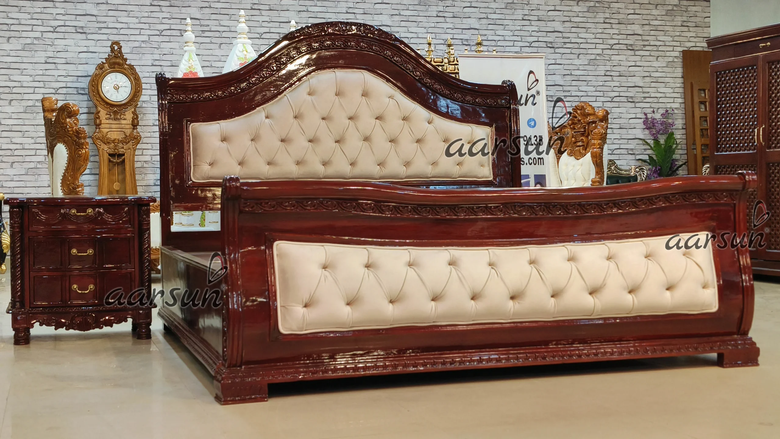 Vintage Style Wooden Bedroom Furniture Set - Image 3