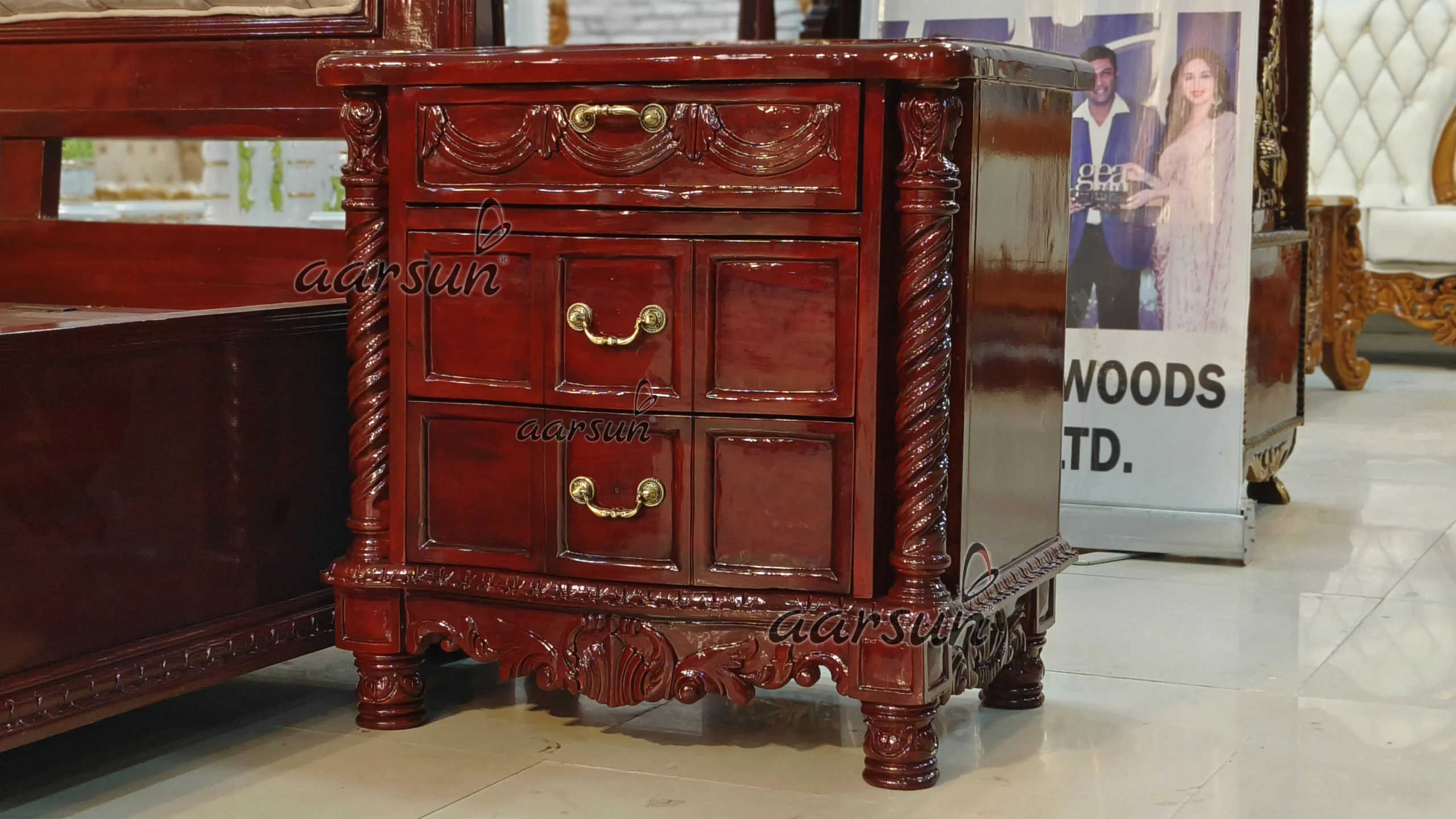 Vintage Style Wooden Bedroom Furniture Set - Image 6