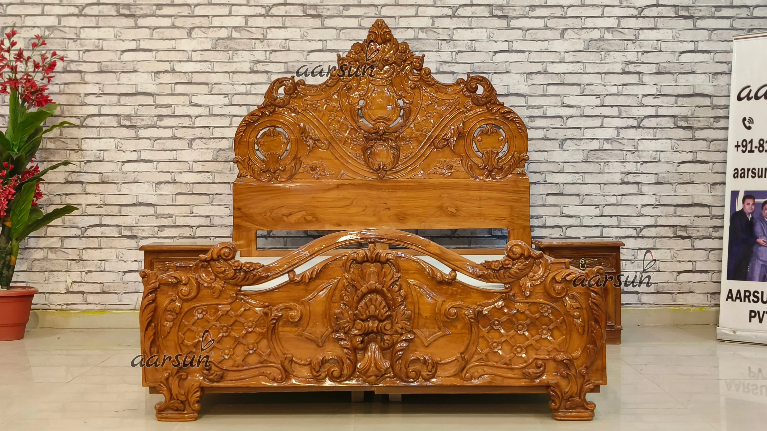 Wooden Bed Made by Indian Artisans - Image 2
